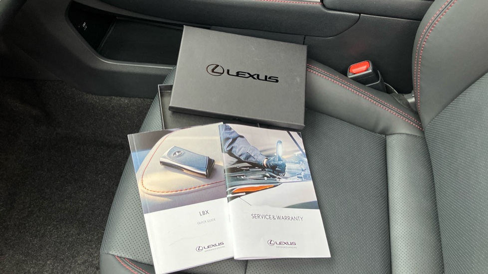 Lexus LBX 1.5 Premium Plus 5dr E-CVT Hybrid Hatchback - Image 27
