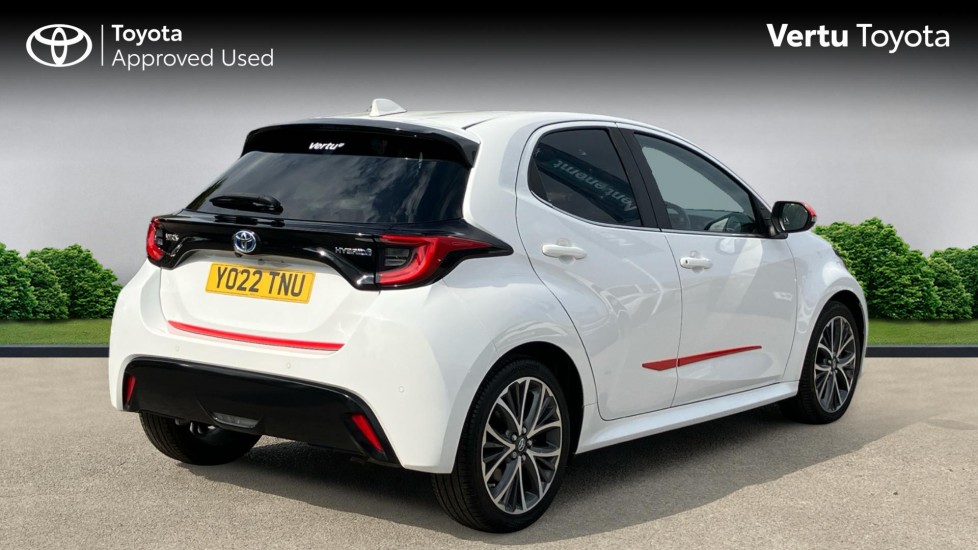 Toyota Yaris 1.5 Hybrid Excel 5dr CVT Hybrid Hatchback - Image 2