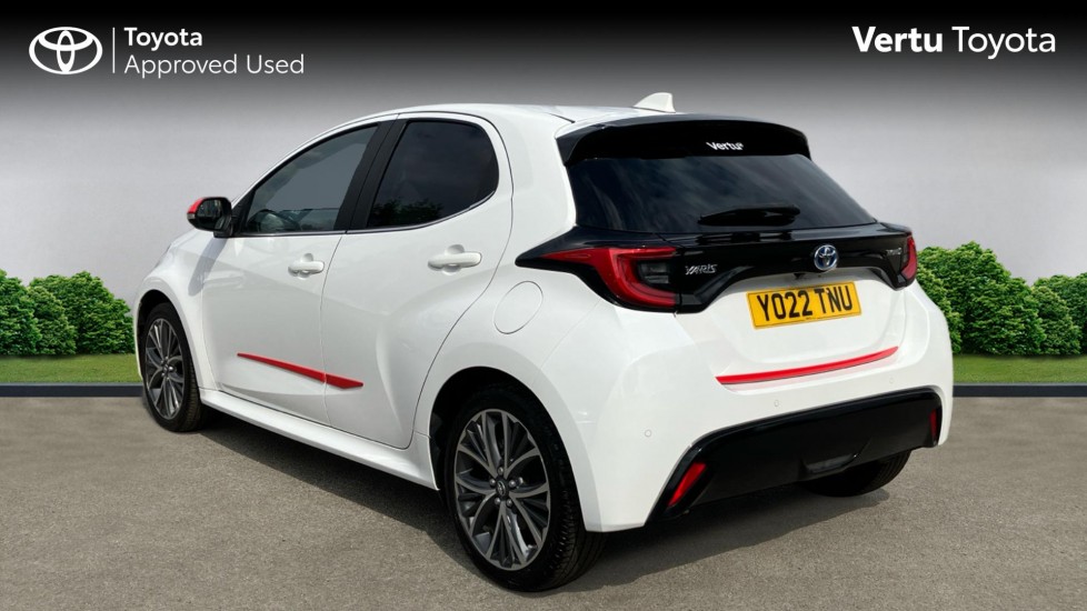 Toyota Yaris 1.5 Hybrid Excel 5dr CVT Hybrid Hatchback - Image 4