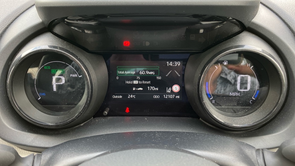 Toyota Yaris 1.5 Hybrid Excel 5dr CVT Hybrid Hatchback - Image 11