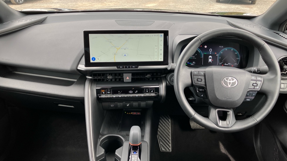 Toyota C-HR 2.0 PHEV Design 5dr CVT Hatchback - Image 6