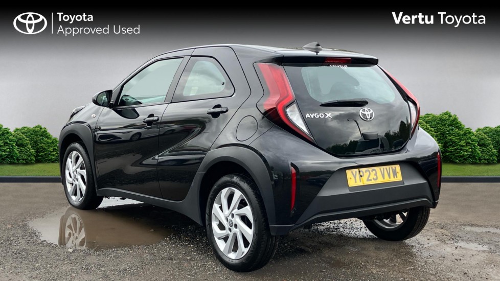 Toyota Aygo X 1.0 VVT-i Pure 5dr Petrol Hatchback - Image 4