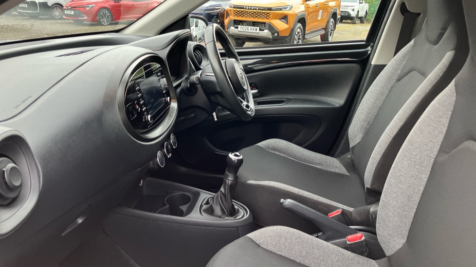 Toyota Aygo X 1.0 VVT-i Pure 5dr Petrol Hatchback - Image 5