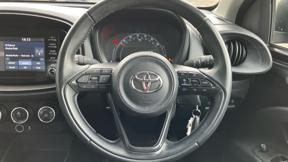 Toyota Aygo X 1.0 VVT-i Pure 5dr Petrol Hatchback - Image 10