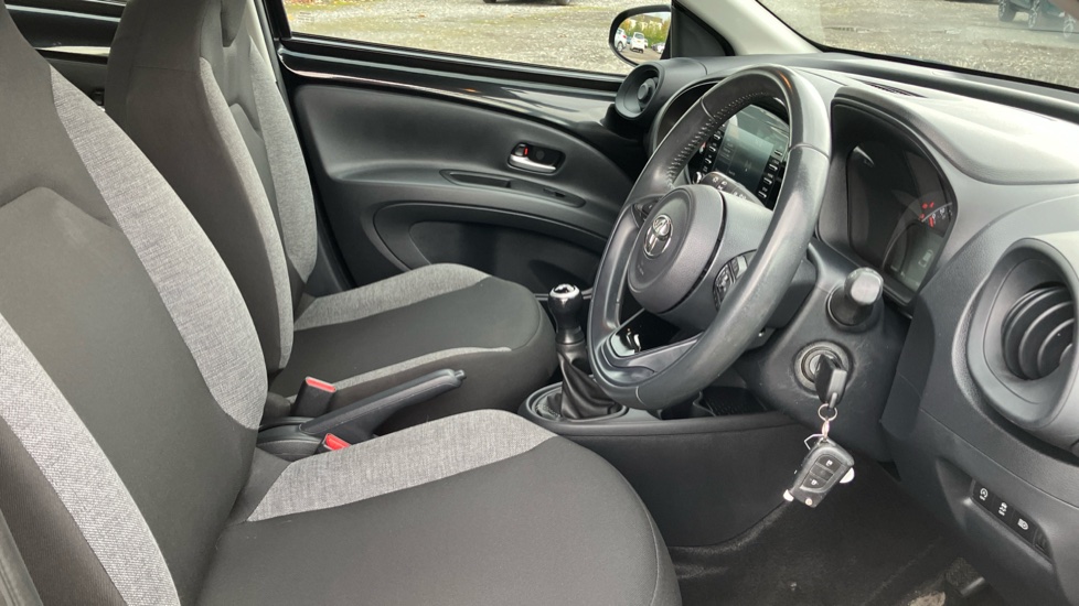 Toyota Aygo X 1.0 VVT-i Pure 5dr Petrol Hatchback - Image 12