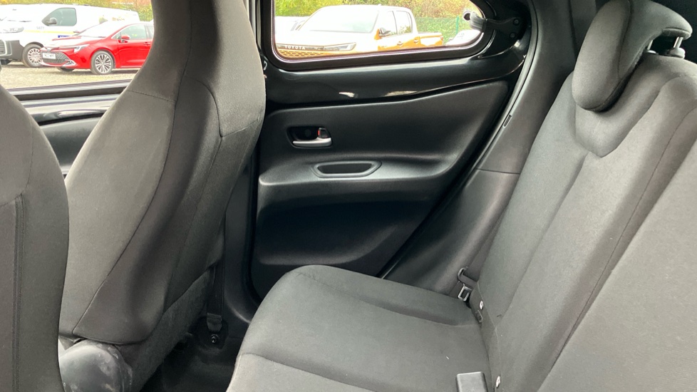 Toyota Aygo X 1.0 VVT-i Pure 5dr Petrol Hatchback - Image 15