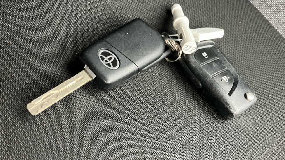 Toyota Aygo X 1.0 VVT-i Pure 5dr Petrol Hatchback - Image 28
