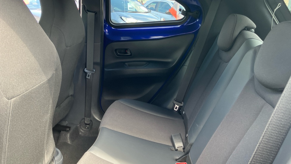 Toyota Aygo X 1.0 VVT-i Exclusive 5dr Petrol Hatchback - Image 15