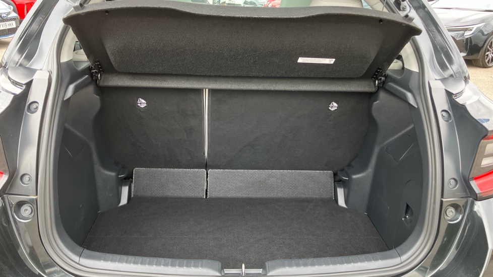 Toyota Yaris 1.5 Hybrid Excel 5dr CVT Hybrid Hatchback - Image 13