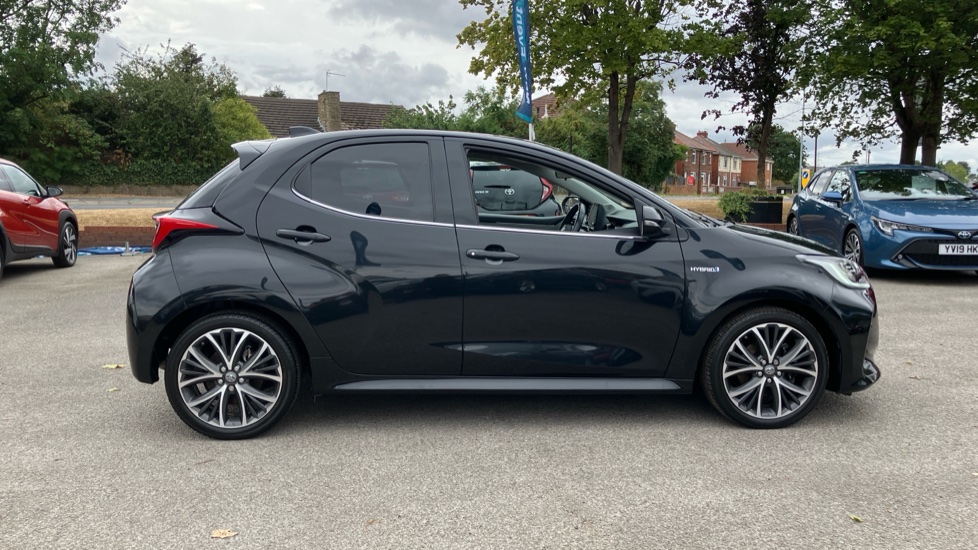 Toyota Yaris 1.5 Hybrid Excel 5dr CVT Hybrid Hatchback - Image 23