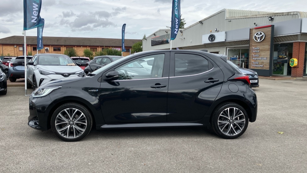 Toyota Yaris 1.5 Hybrid Excel 5dr CVT Hybrid Hatchback - Image 24