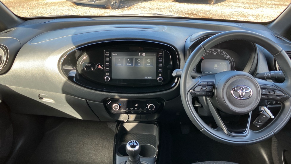 Toyota Aygo X 1.0 VVT-i Edge 5dr Petrol Hatchback - Image 6