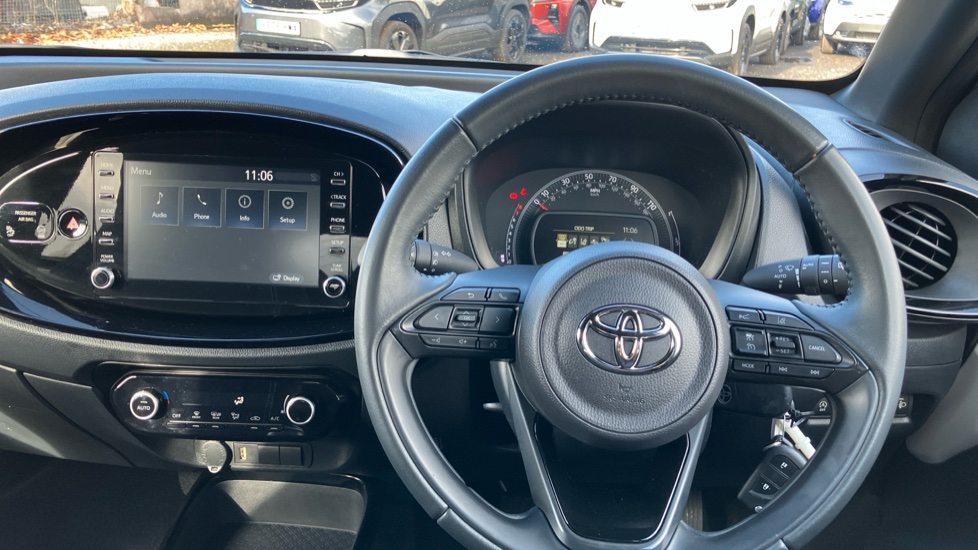 Toyota Aygo X 1.0 VVT-i Edge 5dr Petrol Hatchback - Image 7
