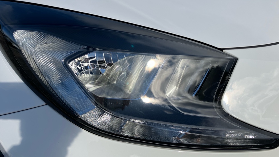 Toyota Aygo X 1.0 VVT-i Edge 5dr Petrol Hatchback - Image 20