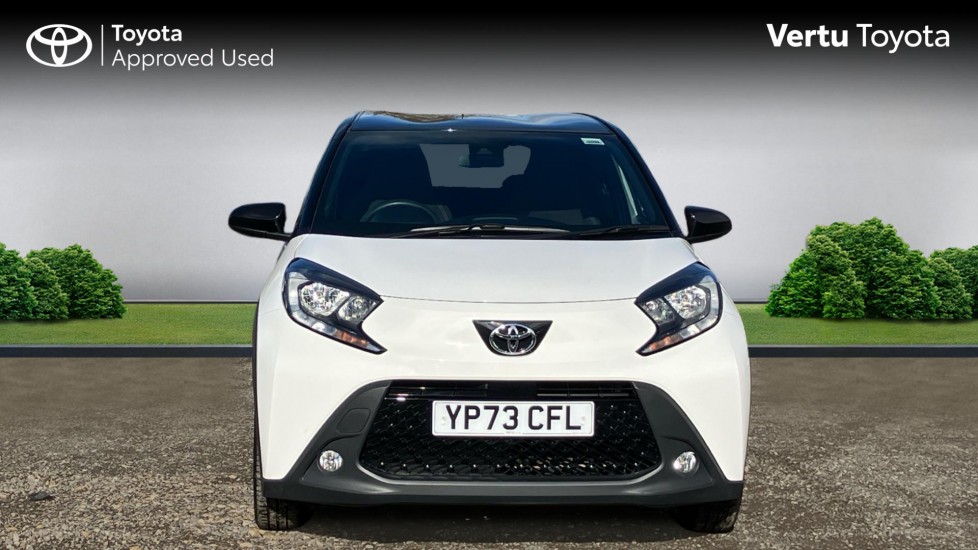 Toyota Aygo X 1.0 VVT-i Edge 5dr Petrol Hatchback - Image 22