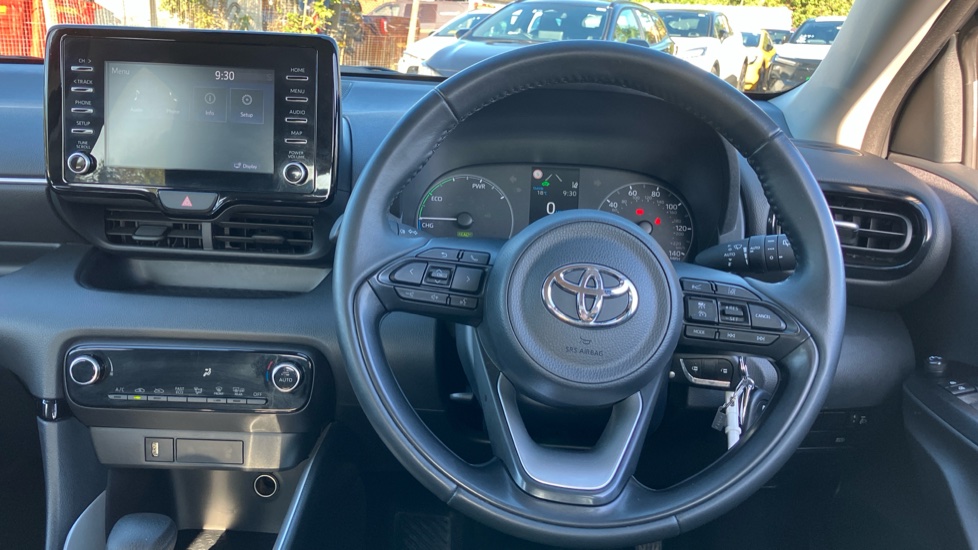 Toyota Yaris 1.5 Hybrid Icon 5dr CVT Hybrid Hatchback - Image 7