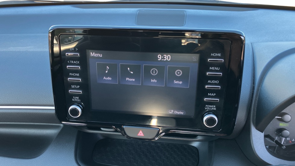 Toyota Yaris 1.5 Hybrid Icon 5dr CVT Hybrid Hatchback - Image 9