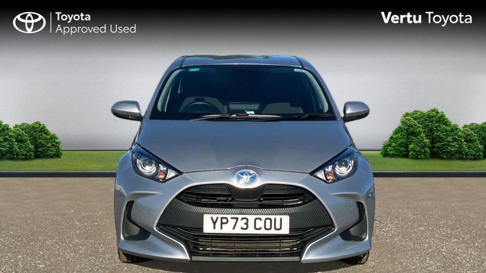 Toyota Yaris 1.5 Hybrid Icon 5dr CVT Hybrid Hatchback - Image 22