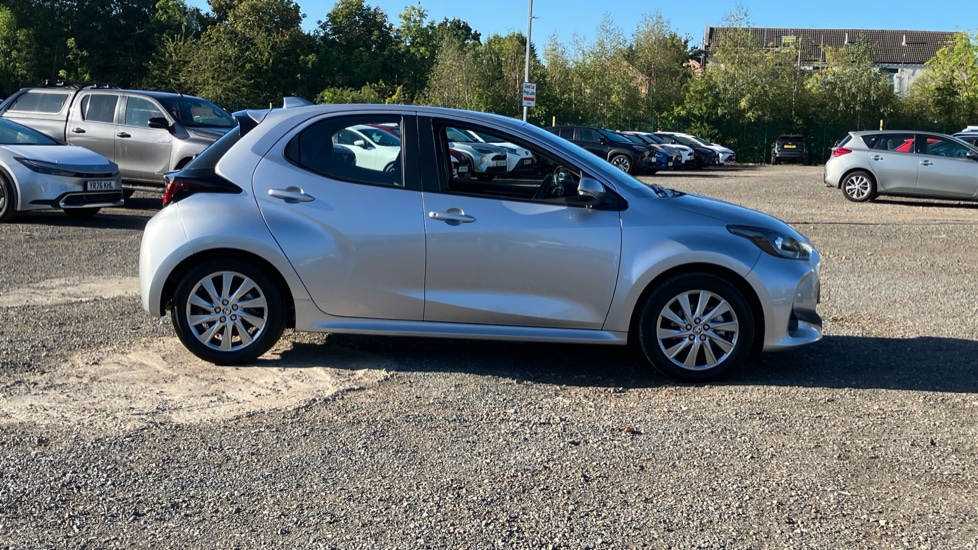 Toyota Yaris 1.5 Hybrid Icon 5dr CVT Hybrid Hatchback - Image 23