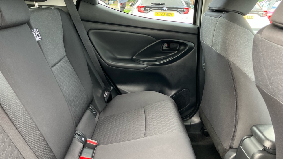 Toyota Yaris 1.5 Hybrid Design 5dr CVT Hybrid Hatchback - Image 8