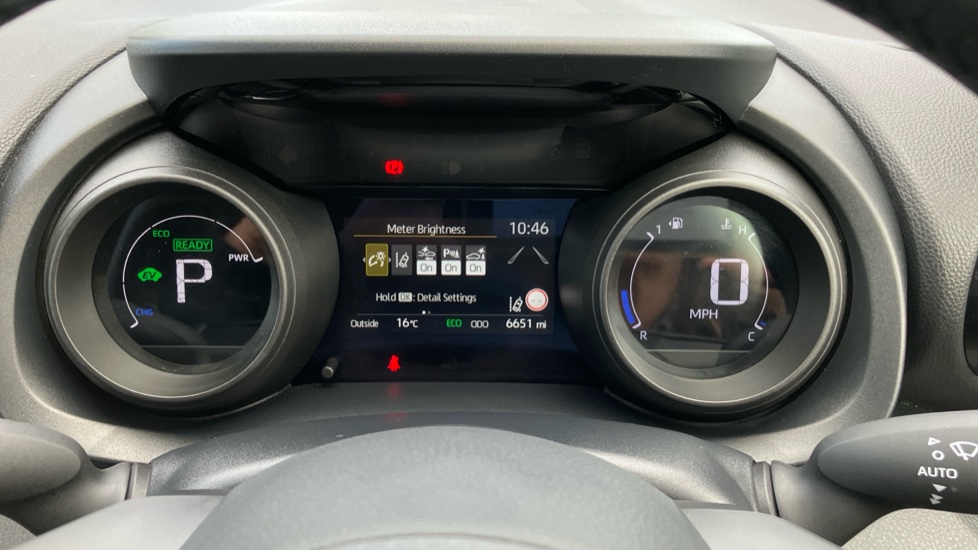 Toyota Yaris 1.5 Hybrid Design 5dr CVT Hybrid Hatchback - Image 11