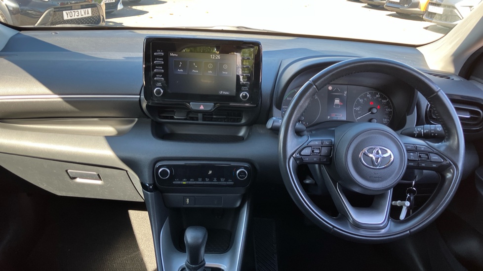 Toyota Yaris 1.5 Hybrid Icon 5dr CVT Hybrid Hatchback - Image 6