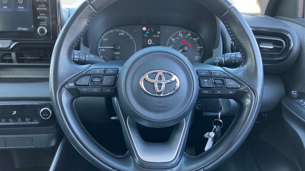 Toyota Yaris 1.5 Hybrid Icon 5dr CVT Hybrid Hatchback - Image 10