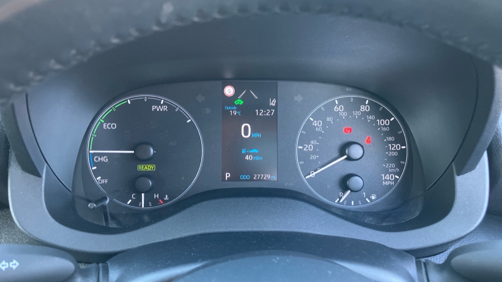 Toyota Yaris 1.5 Hybrid Icon 5dr CVT Hybrid Hatchback - Image 11