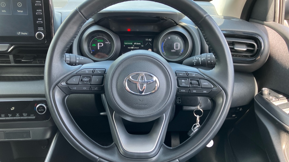 Toyota Yaris 1.5 Hybrid Design 5dr CVT Hybrid Hatchback - Image 10