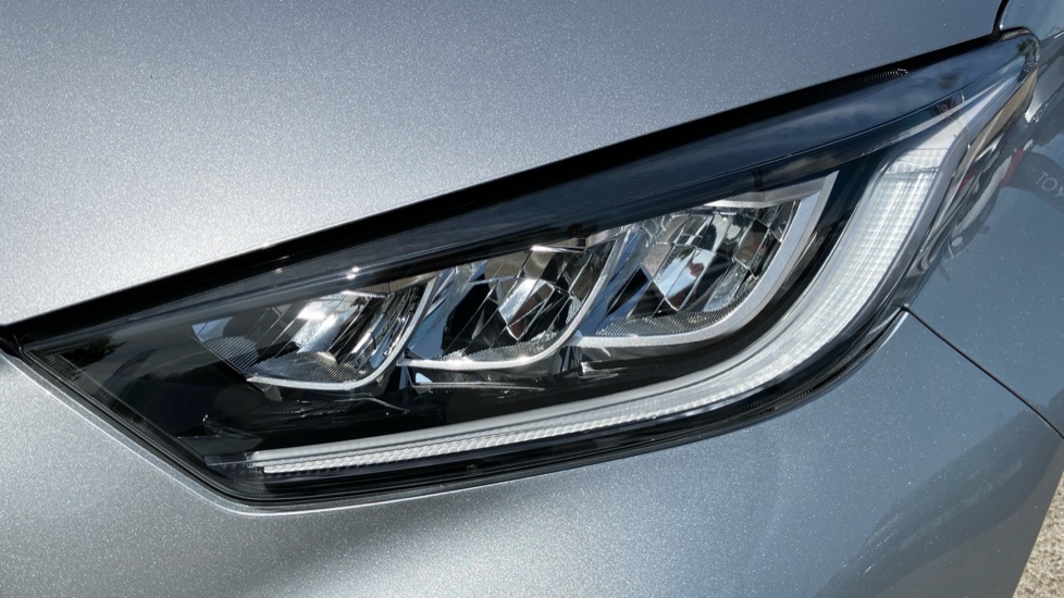 Toyota Yaris 1.5 Hybrid Design 5dr CVT Hybrid Hatchback - Image 20