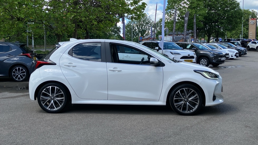 Toyota Yaris 1.5 Hybrid Excel 5dr CVT Hybrid Hatchback - Image 23