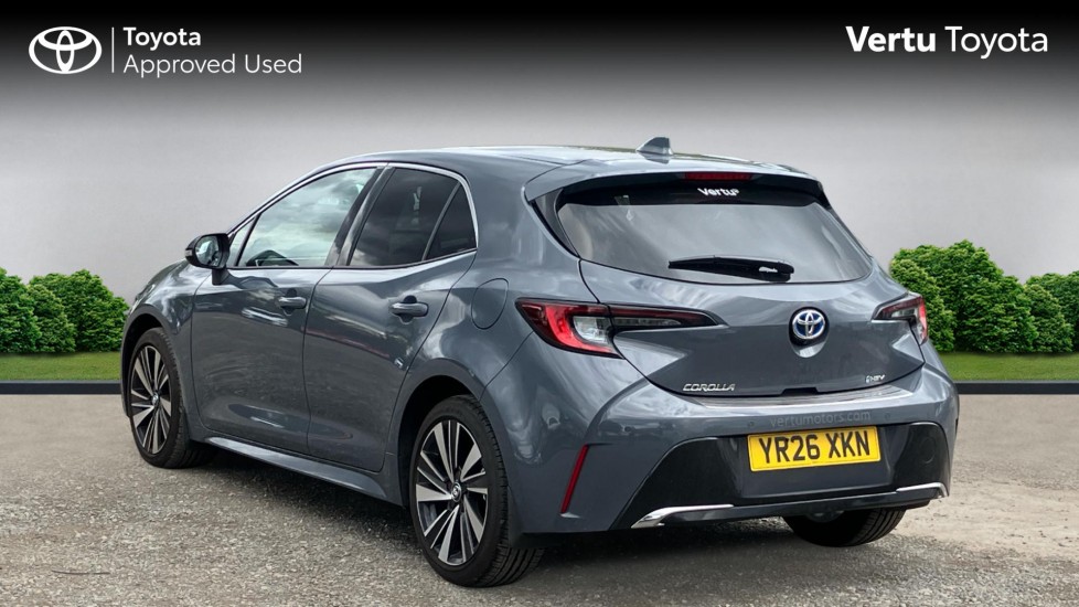 Toyota Corolla 1.8 Hybrid Design 5dr CVT Hybrid Hatchback - Image 4