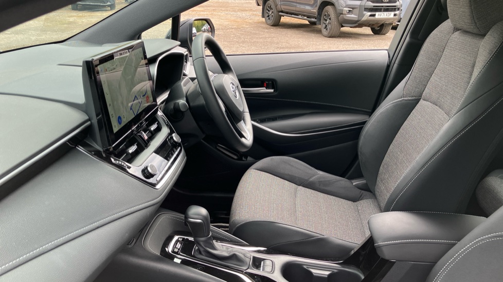 Toyota Corolla 1.8 Hybrid Design 5dr CVT Hybrid Hatchback - Image 5