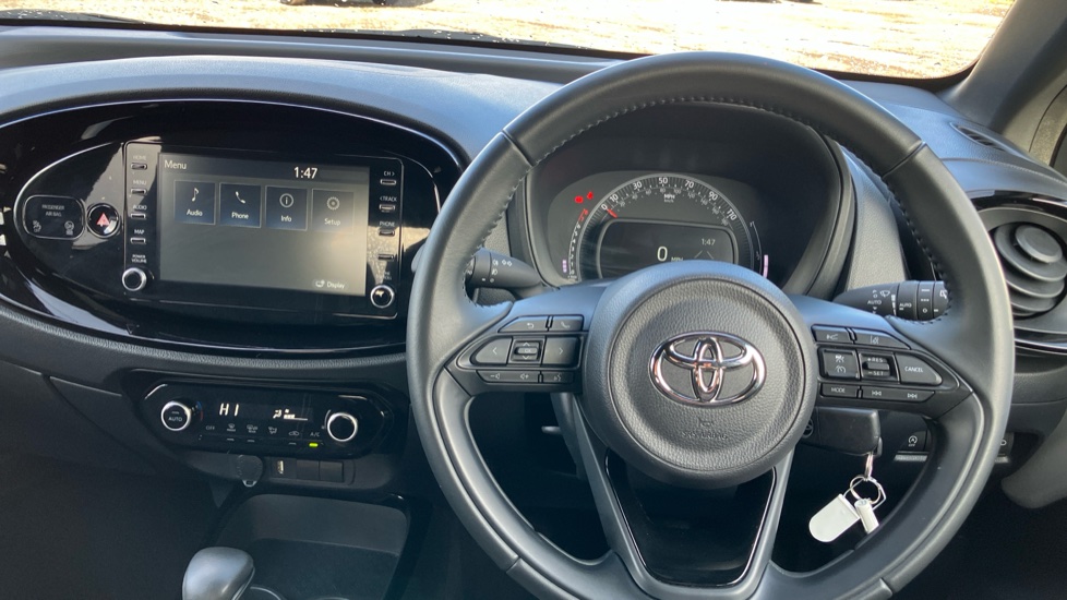 Toyota Aygo X 1.0 VVT-i Edge 5dr Auto Petrol Hatchback - Image 7