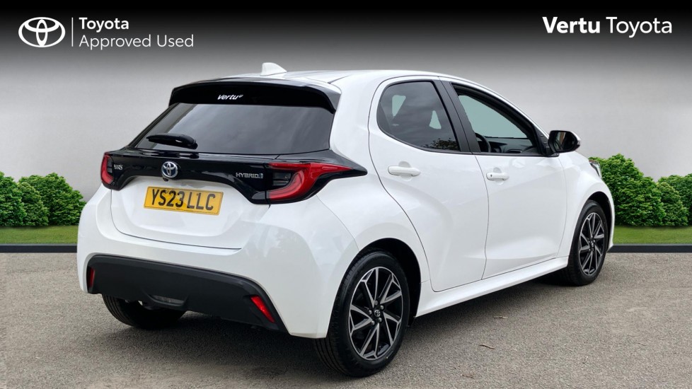 Toyota Yaris 1.5 Hybrid Design 5dr CVT Hybrid Hatchback - Image 2
