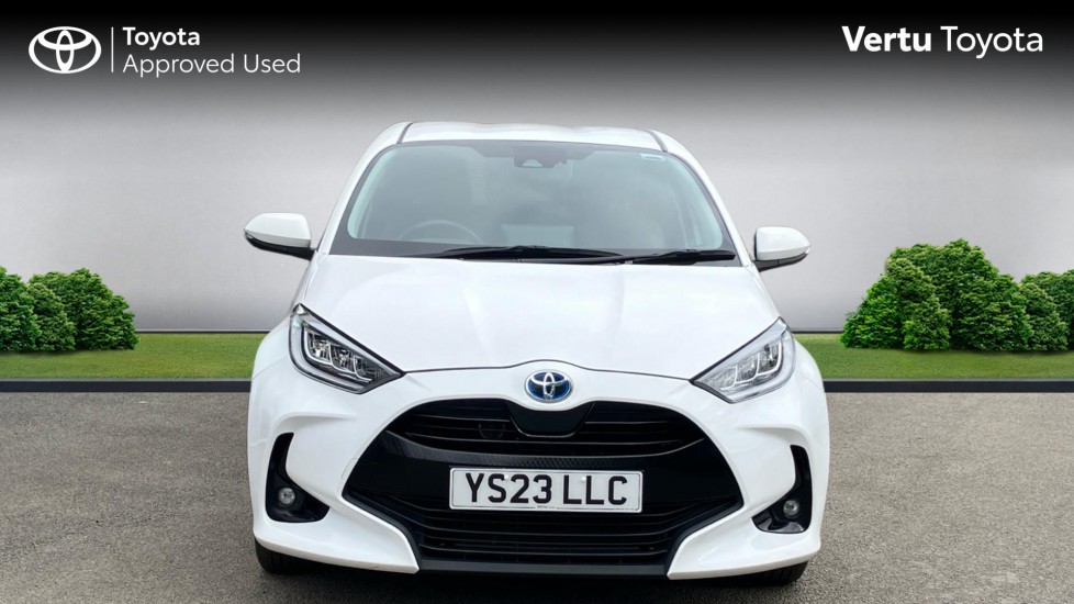 Toyota Yaris 1.5 Hybrid Design 5dr CVT Hybrid Hatchback - Image 22