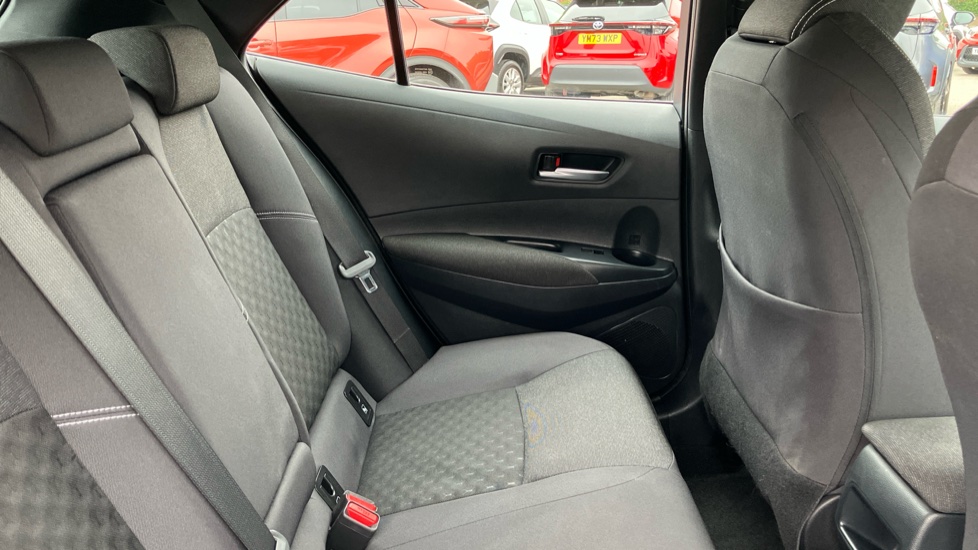 Toyota Corolla 1.8 Hybrid Icon 5dr CVT Hybrid Hatchback - Image 8