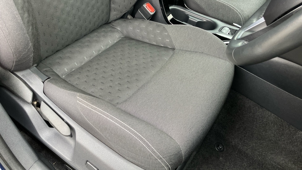Toyota Corolla 1.8 Hybrid Icon 5dr CVT Hybrid Hatchback - Image 17