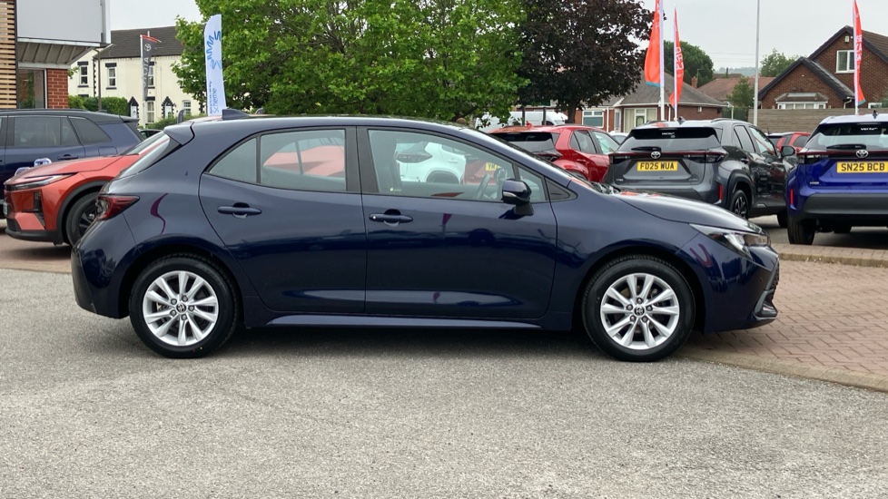 Toyota Corolla 1.8 Hybrid Icon 5dr CVT Hybrid Hatchback - Image 23