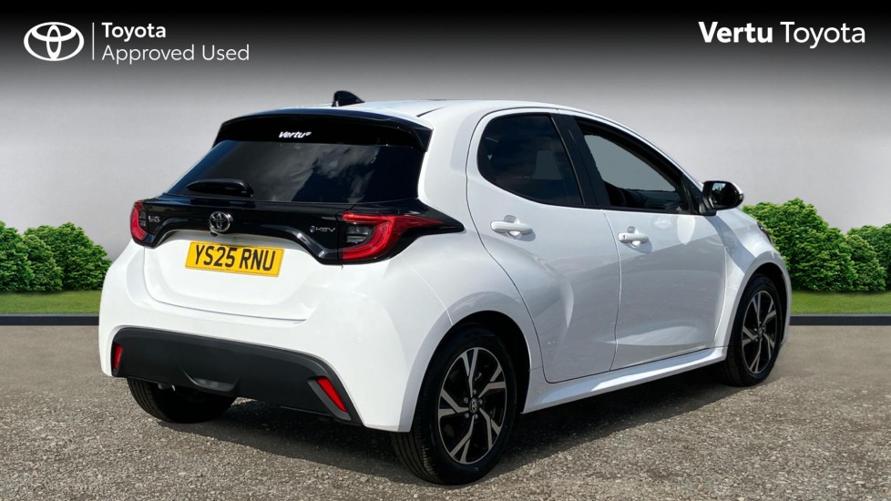 Toyota Yaris 1.5 Hybrid Design 5dr CVT Hybrid Hatchback - Image 2