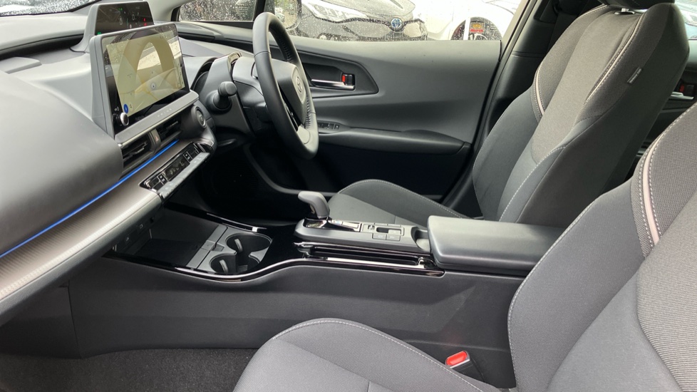 Toyota Prius 2.0 PHEV Design 5dr CVT Hatchback - Image 5
