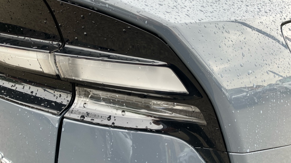 Toyota Prius 2.0 PHEV Design 5dr CVT Hatchback - Image 21