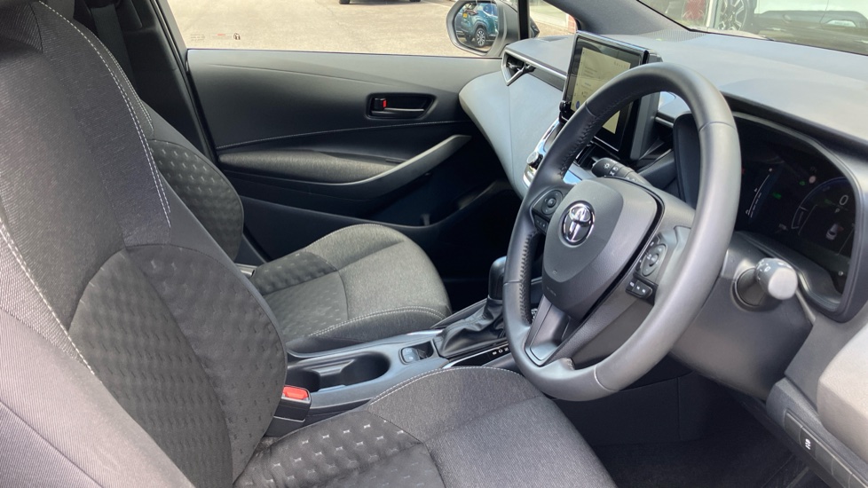 Toyota Corolla Petrol 1.8 VVT-i Hybrid Commercial Auto - Image 12