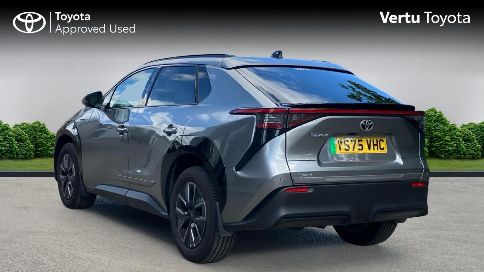 Toyota bZ4X 165kW Design 73kWh 5dr Auto Electric Hatchback - Image 4