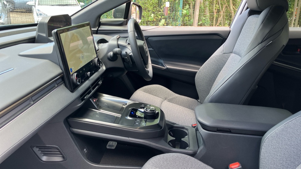 Toyota bZ4X 165kW Design 73kWh 5dr Auto Electric Hatchback - Image 5