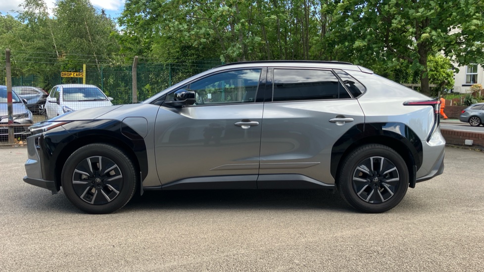 Toyota bZ4X 165kW Design 73kWh 5dr Auto Electric Hatchback - Image 24