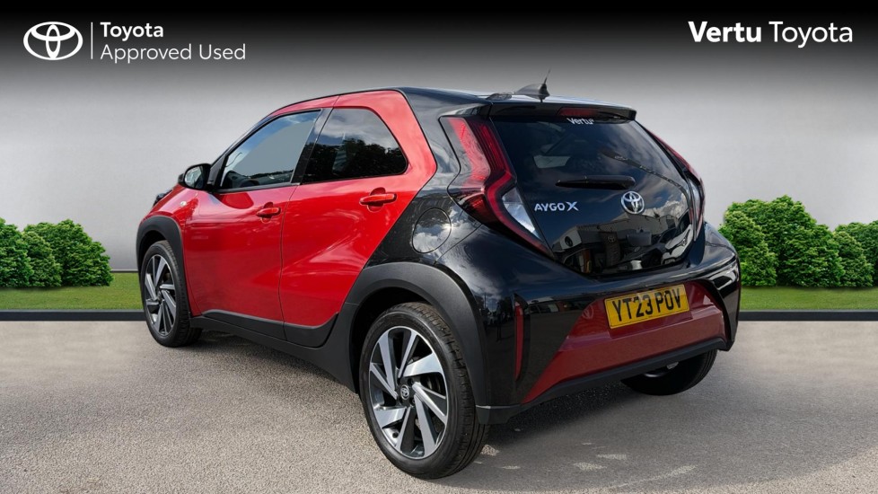 Toyota Aygo X 1.0 VVT-i Edge 5dr Petrol Hatchback - Image 4