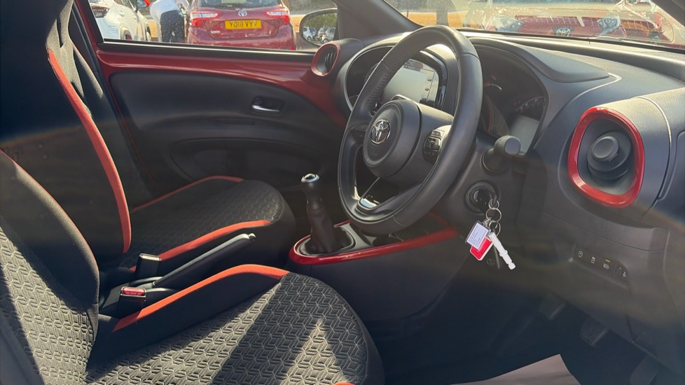 Toyota Aygo X 1.0 VVT-i Edge 5dr Petrol Hatchback - Image 12