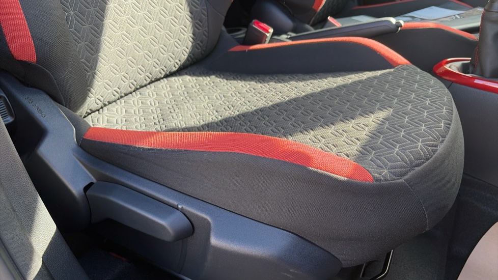 Toyota Aygo X 1.0 VVT-i Edge 5dr Petrol Hatchback - Image 17