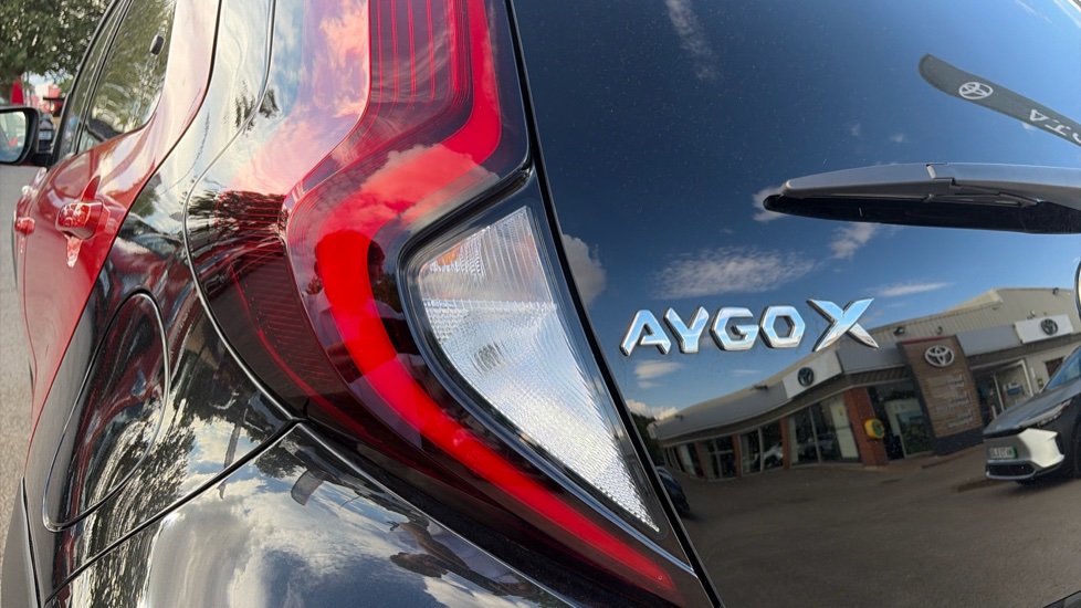 Toyota Aygo X 1.0 VVT-i Edge 5dr Petrol Hatchback - Image 21